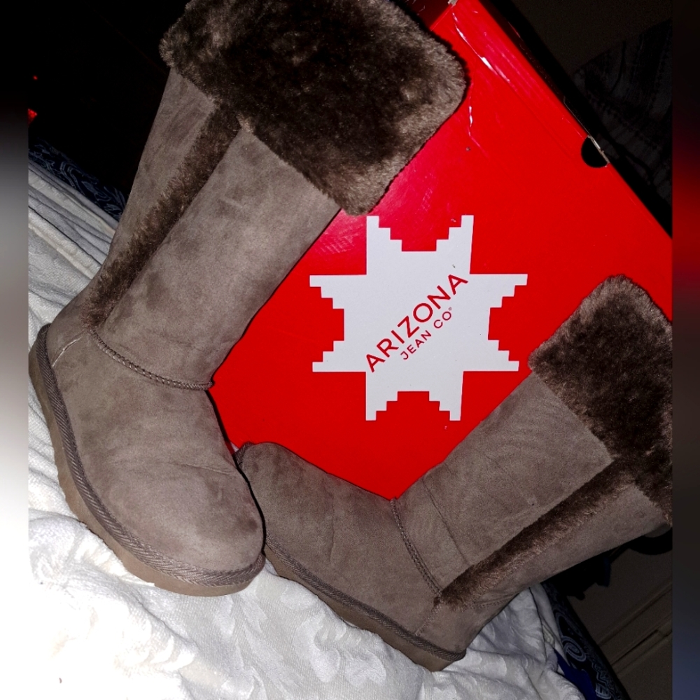 Arizona Jeans Co. Brown, Faux Suede Fur  Boots, Womens Size 7